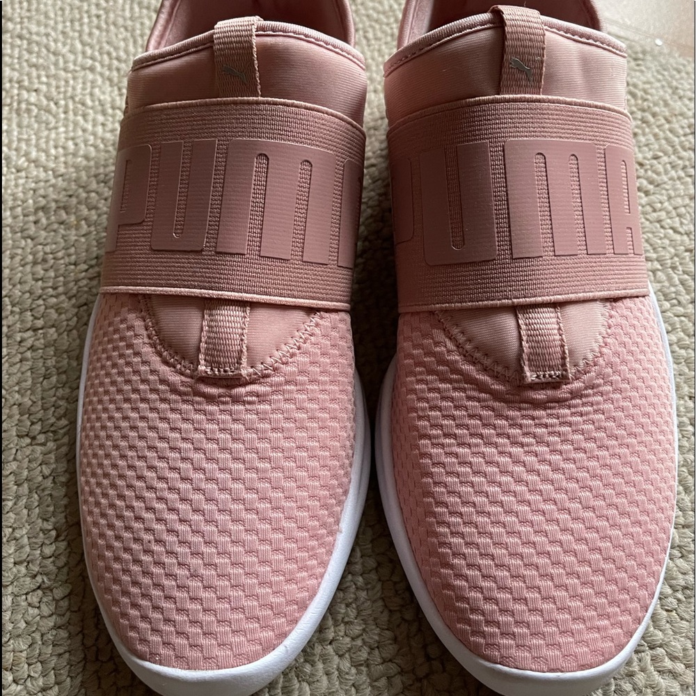 Puma Sneakers